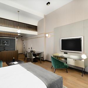 Emerald Downtown Luxury Suites By Continental Group